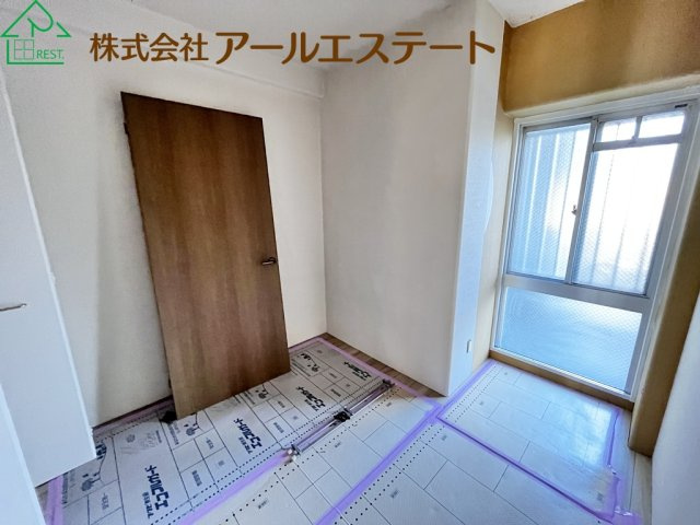 日光ハイツ加古川壱番館　　　山陽電鉄「浜の宮駅」徒歩13分の玄関