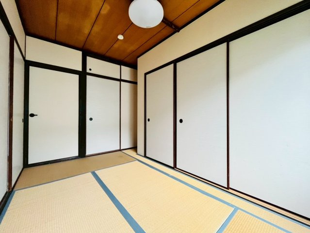 高倉台2団地11号棟の子供部屋