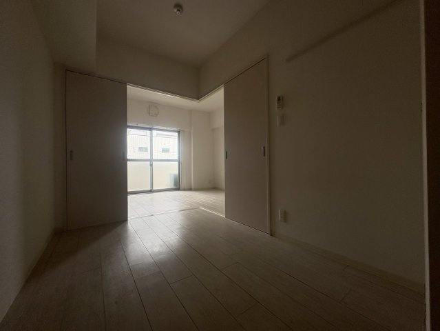 江坂　和の洋室