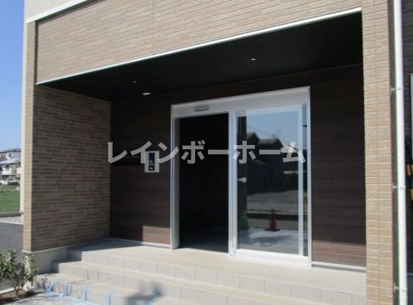 ラ・パーチェNのエントランス|※同施工会社参考写真