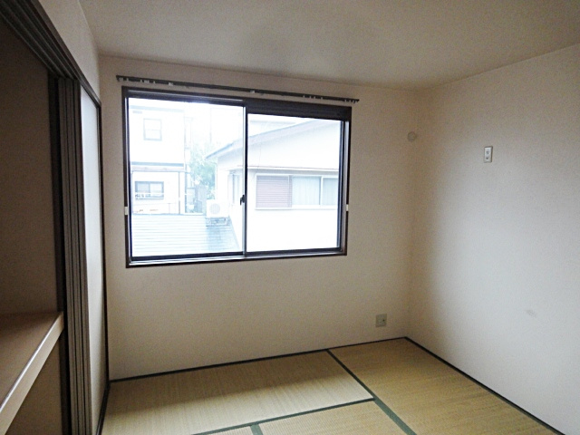 シャーメゾン川面の和室