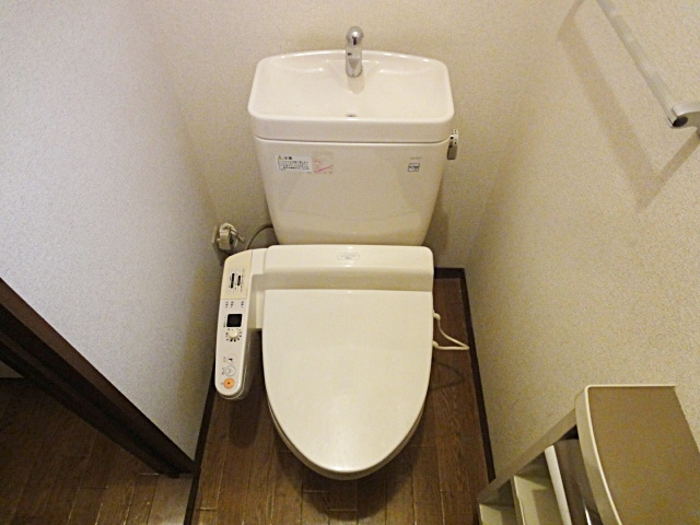 シャーメゾン川面のトイレ