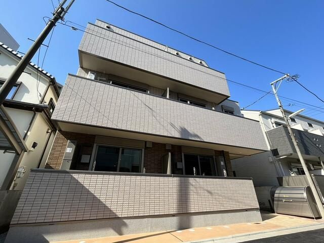 リアン　ブランシア