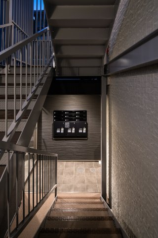 エステート三ッ沢壱番館のエントランス