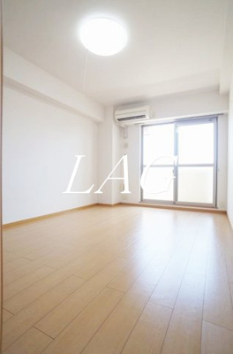 【居間・リビング】 | ラ・ベルソレイユ | 洋室のお部屋です。