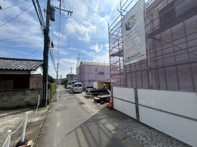 新築　高崎市中豊岡町第５　Livele Garden.S　3号棟の前面道路含む現地写真|現地写真　東側接道幅員約2.7ｍ