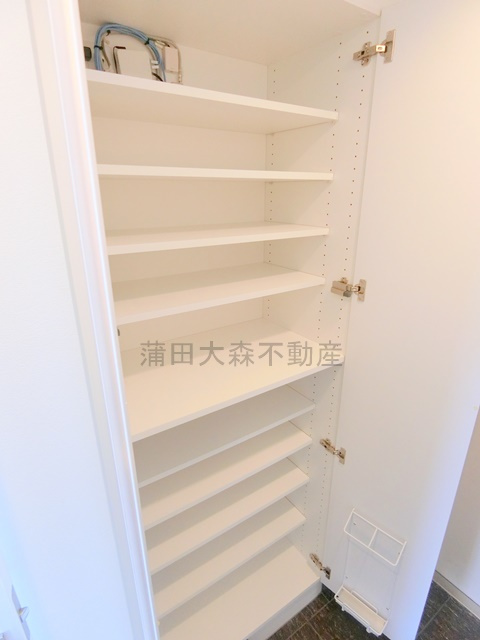 TFレジデンス京急蒲田の設備|玄関収納➁