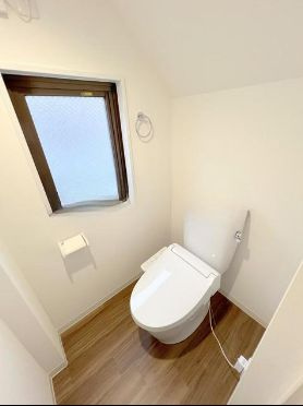 エバーグリーンハイツＩのトイレ|落ち着いたトイレです