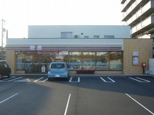 カ－サ・フェリ－チェの周辺|セブンイレブン福井高木町店まで350m
