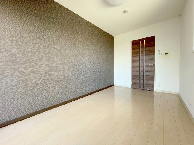 CASAMT東三国の洋室