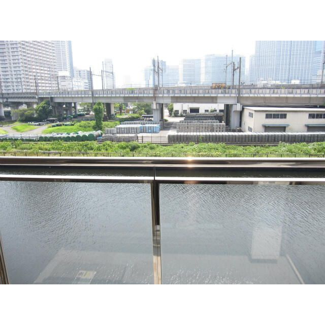 プレール・ドゥーク東京ベイのバルコニー