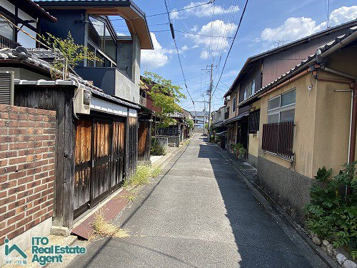 下鴨蓼倉町 中古戸建の前面道路含む現地写真