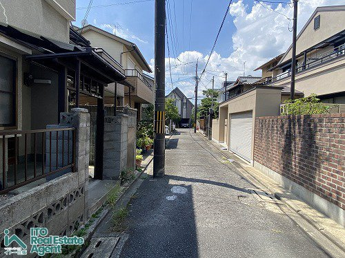 下鴨蓼倉町 中古戸建の前面道路含む現地写真