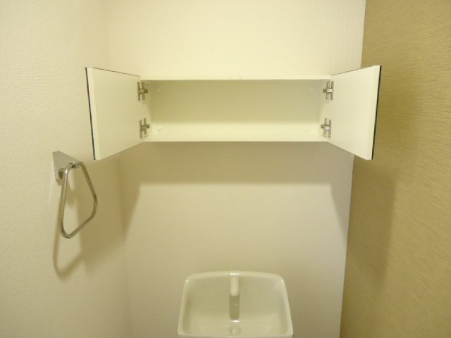 コンフォートレジデンスの収納|トイレ収納棚