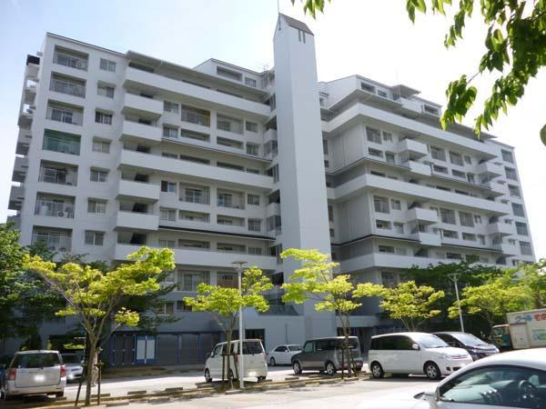 セレノ藤原台Ｊ棟の外観