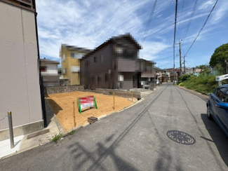 【前面道路含む現地写真】 | 現況更地につき契約後すぐ着工できます♪