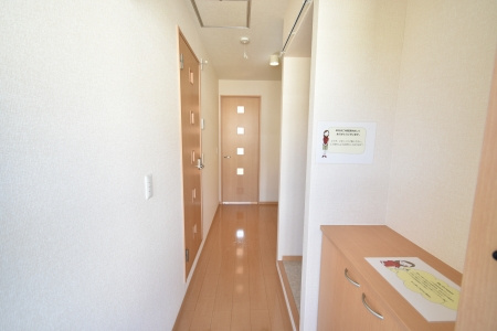 【玄関】 | クレール四季彩の丘　弐番館