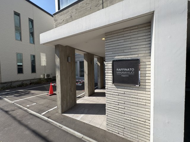 【エントランス】ラフィナート南16条