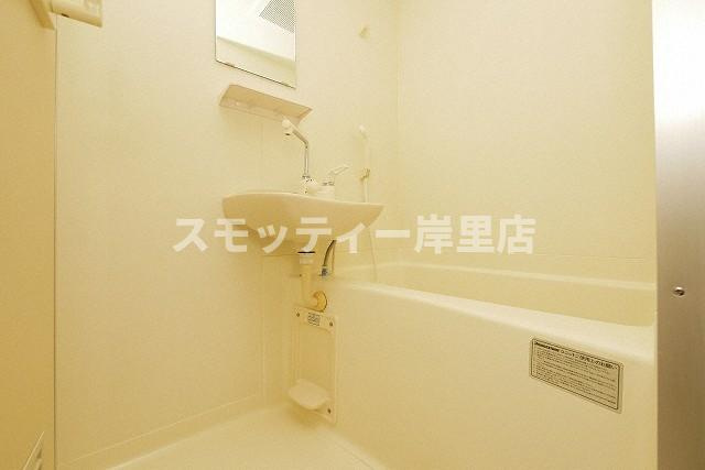 アルファ帝塚山の浴室