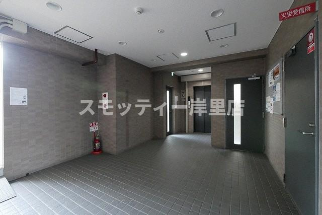 アルファ帝塚山のロビー