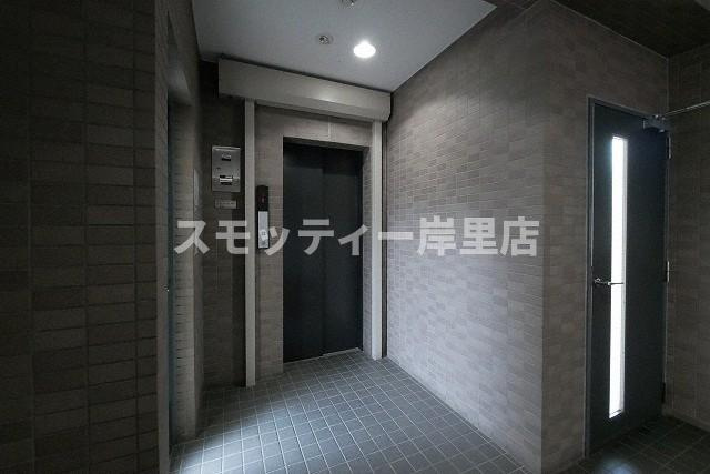 アルファ帝塚山のロビー
