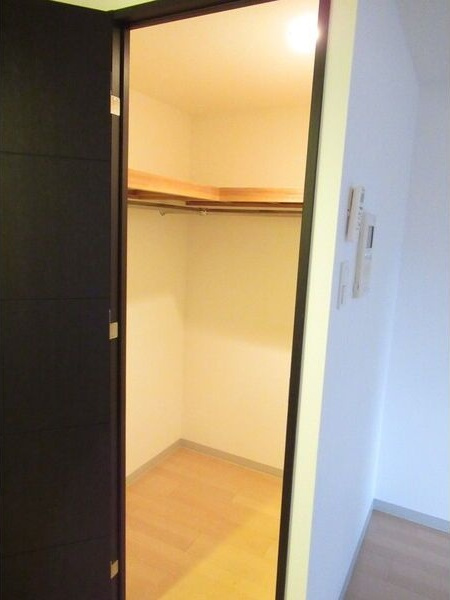 アスヴェル神戸元町海岸通の収納|同物件別部屋写真