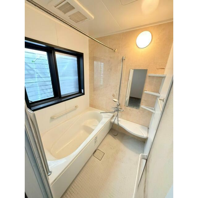 神屋町貸家の浴室