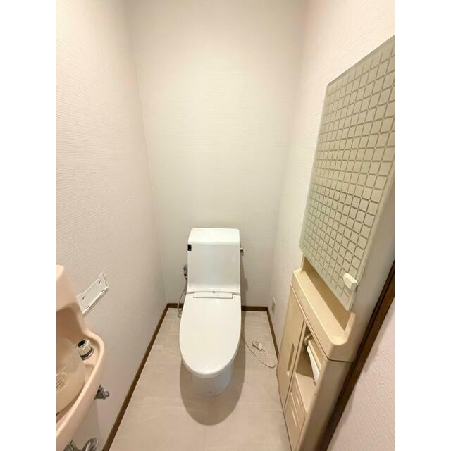 神屋町貸家のトイレ