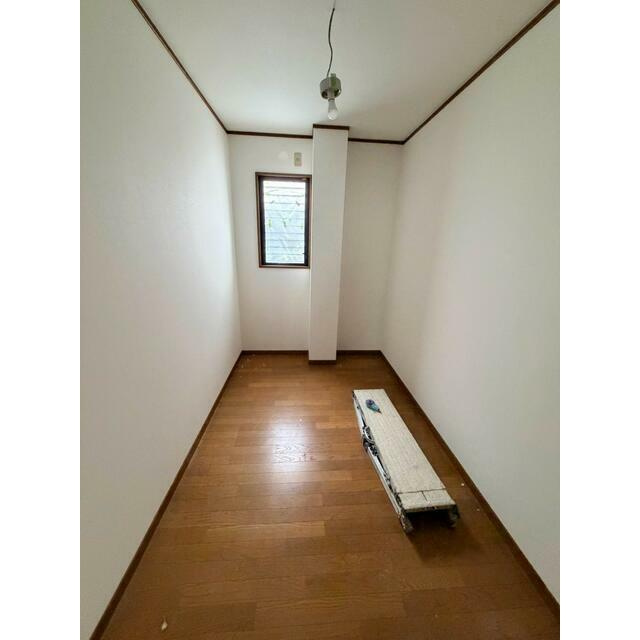 神屋町貸家の洋室