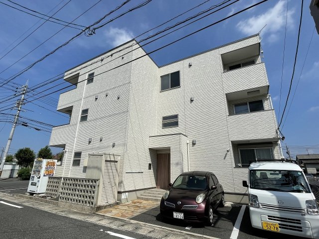 REGALEST TOMITAの外観