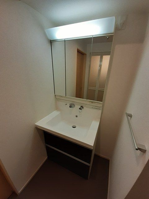 アビタ・ヴァンの洗面所