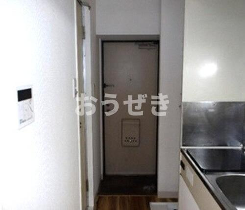 ライオンズマンション横浜長者町南の玄関