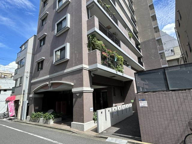 シャリエ赤羽の外観