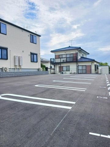 ミミエデン筑後の駐車場