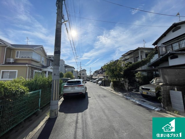 木津川市木津南後背　第1期　新築一戸建ての前面道路含む現地写真|現在建築中！落ち着いた街並みで新生活を始めることが出来そう！周辺の物件も併せてご紹介させて頂きます！
