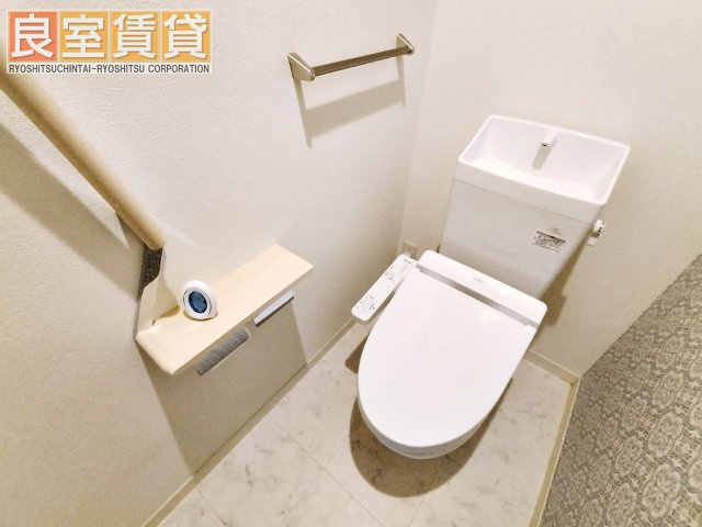 【トイレ】 | エミネンス | ※同タイプの間取り写真を使用。現状優先。