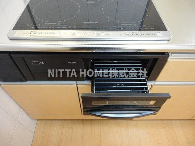 グリーンのキッチン|きれいなIHコンロ付きですよ(^_-)-☆