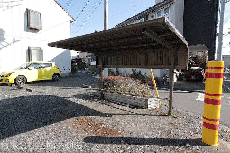 アド・ザックス本町5番館の外観|敷地内駐輪場