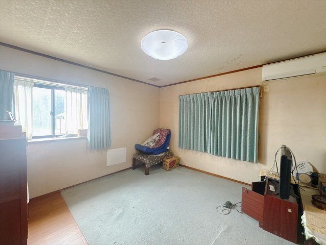 【中古戸建】羽生市大字上新郷の洋室|■洋室｜シンプルで使い勝手が良く、長く快適にお使いいただける空間です♪家具の配置がしやすく、お好みのレイアウトをお楽しみいただけます♪
