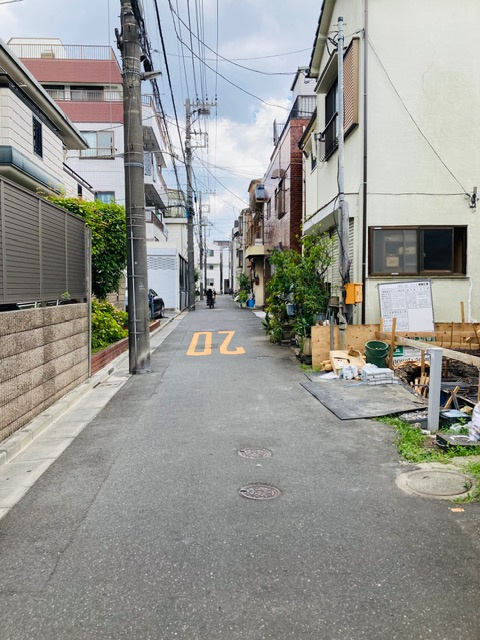 江東区大島８丁目　借地権付き新築戸建ての前面道路含む現地写真
