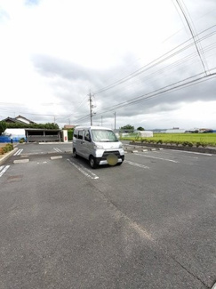 【駐車場】 | トゥルー　スマイルＢ