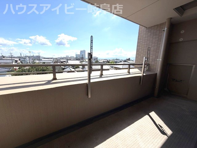 モアグレース西岐阜Ⅱ4階角部屋！お風呂の窓・勝手口あります♪ペット飼育可能なマンション！2匹まで！の展望|モアグレース西岐阜Ⅱ4階角部屋！お風呂の窓・勝手口あります♪ペット飼育可能なマンション！2匹まで！
