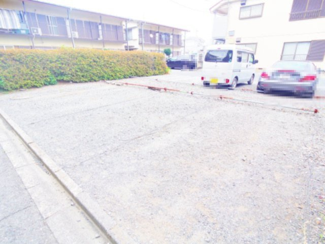 メゾン内田の駐車場
