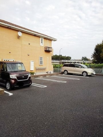【駐車場】 | クリーン　シャトー富士見・第三