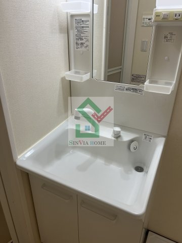 アムールユタカの独立洗面台