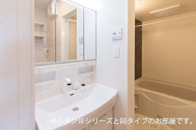ラヴィアンローズの洗面所