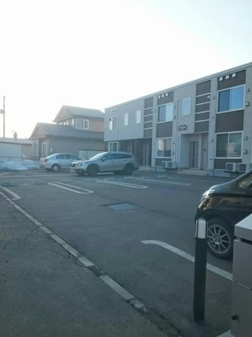 プリムラーノの駐車場