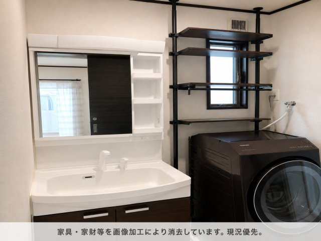 皆生5丁目中古住宅の独立洗面台