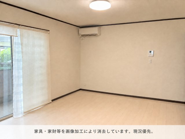 皆生5丁目中古住宅の居間・リビング