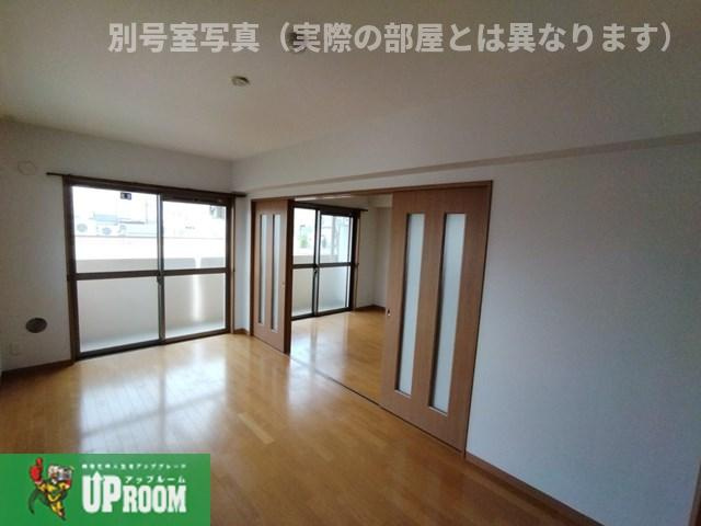 レジデンスマーサの洋室